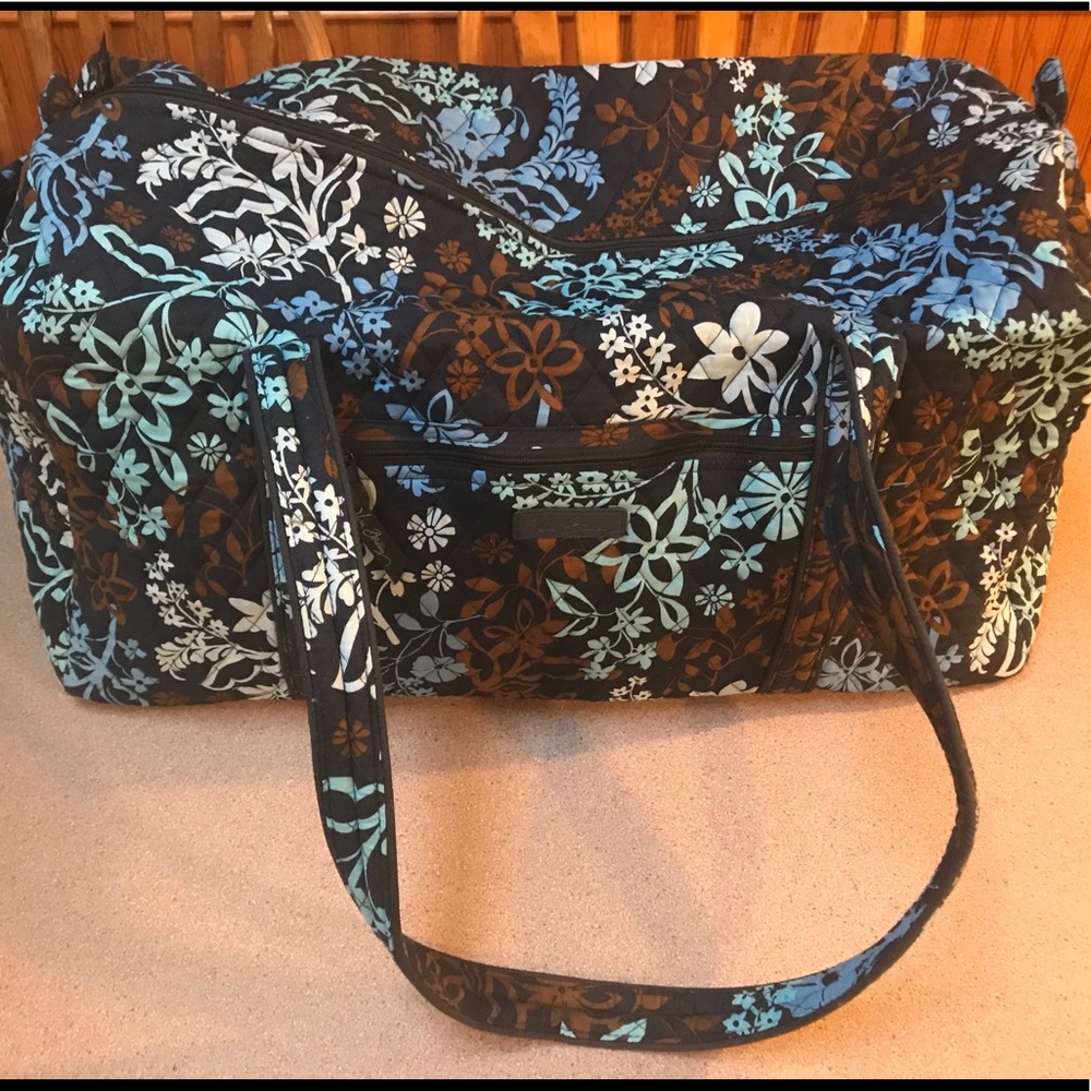 Vera Bradley large duffel bag